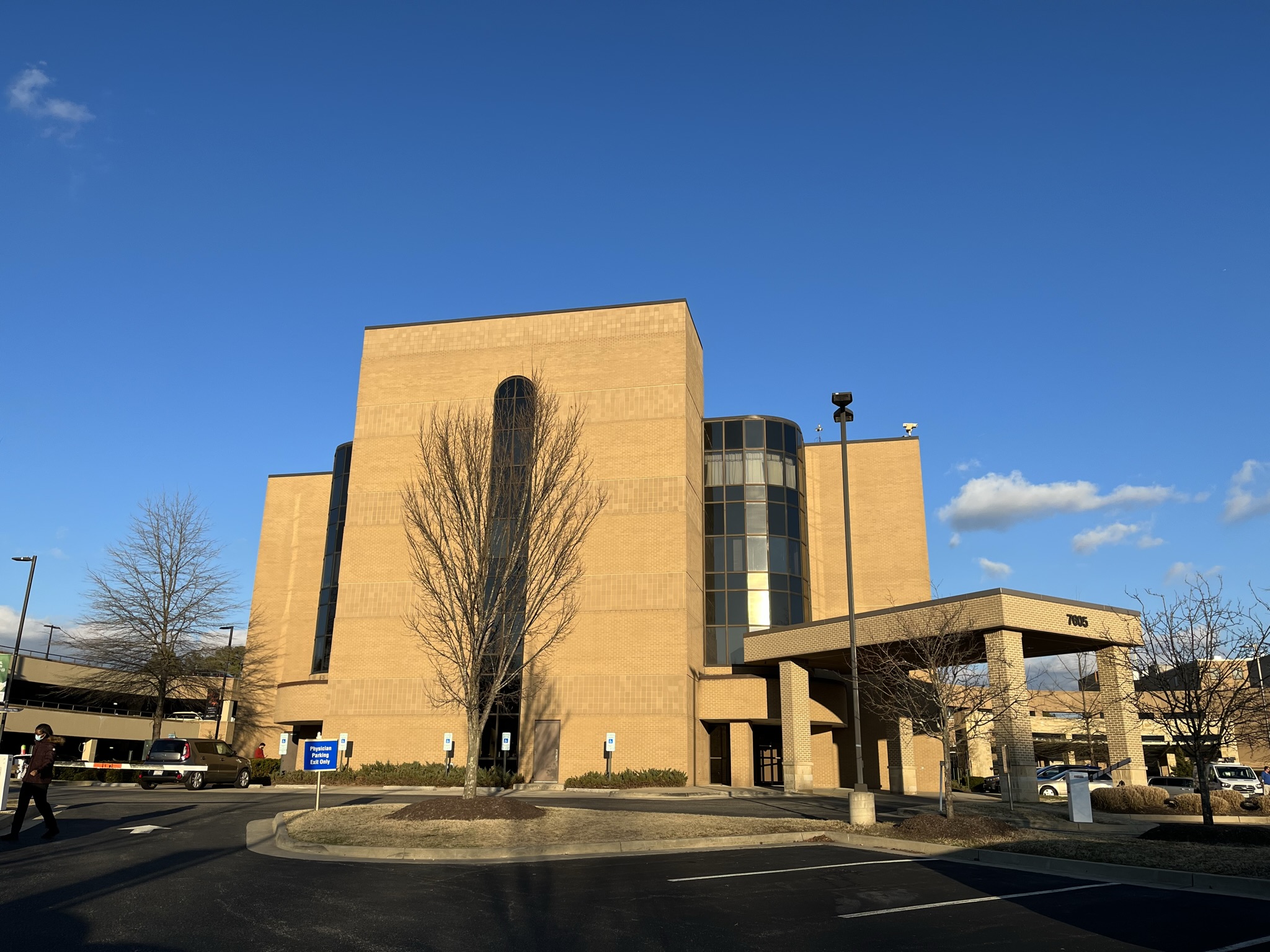 Henrico Doctors MOB image