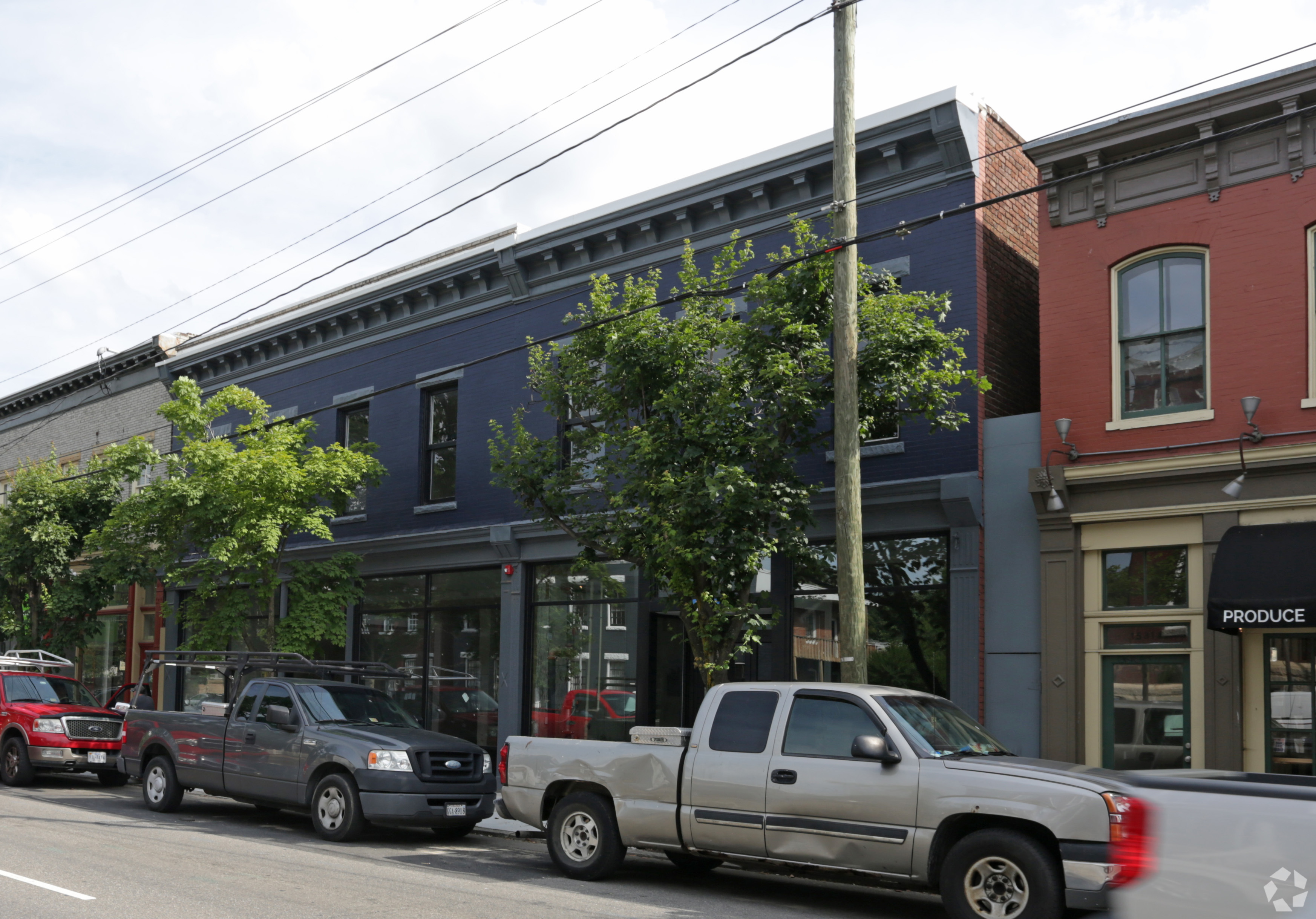 1527 W Main image