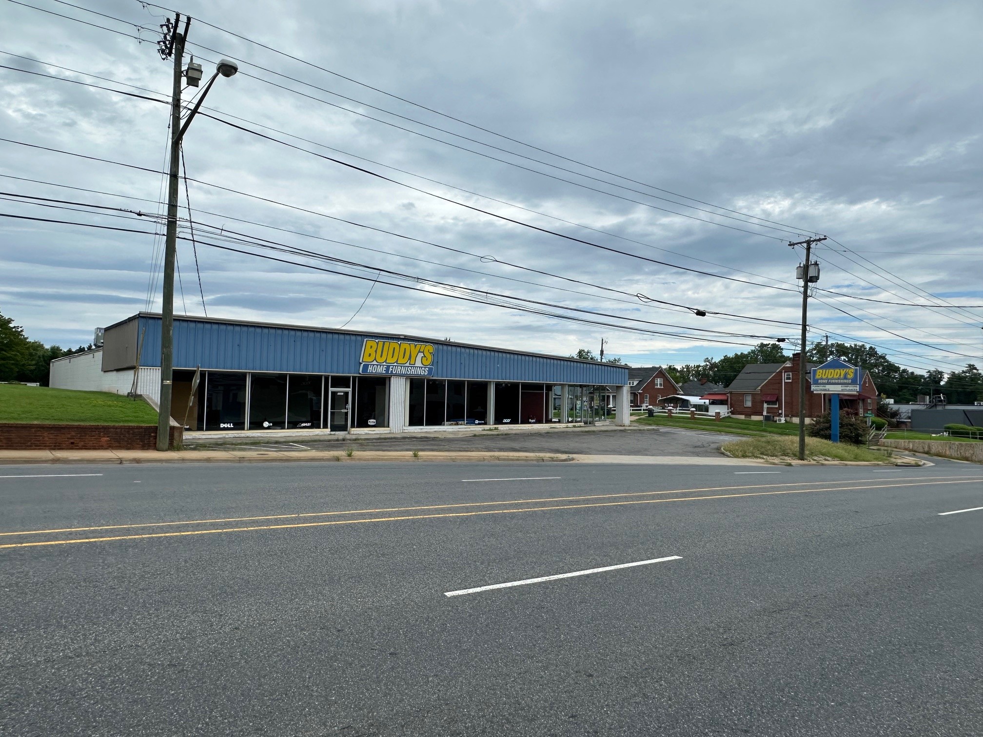 Former Buddy’s Home Furnishings image