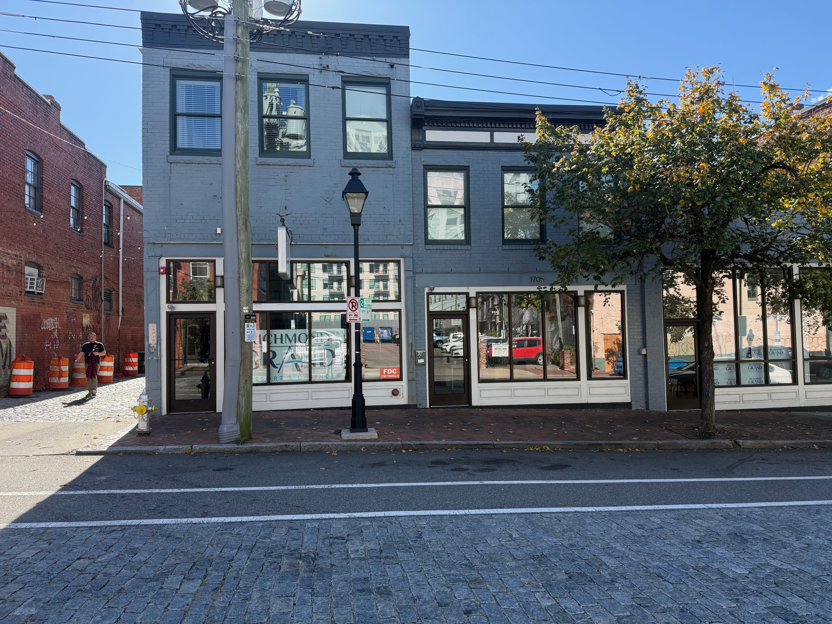 1705-1709 E Franklin St image