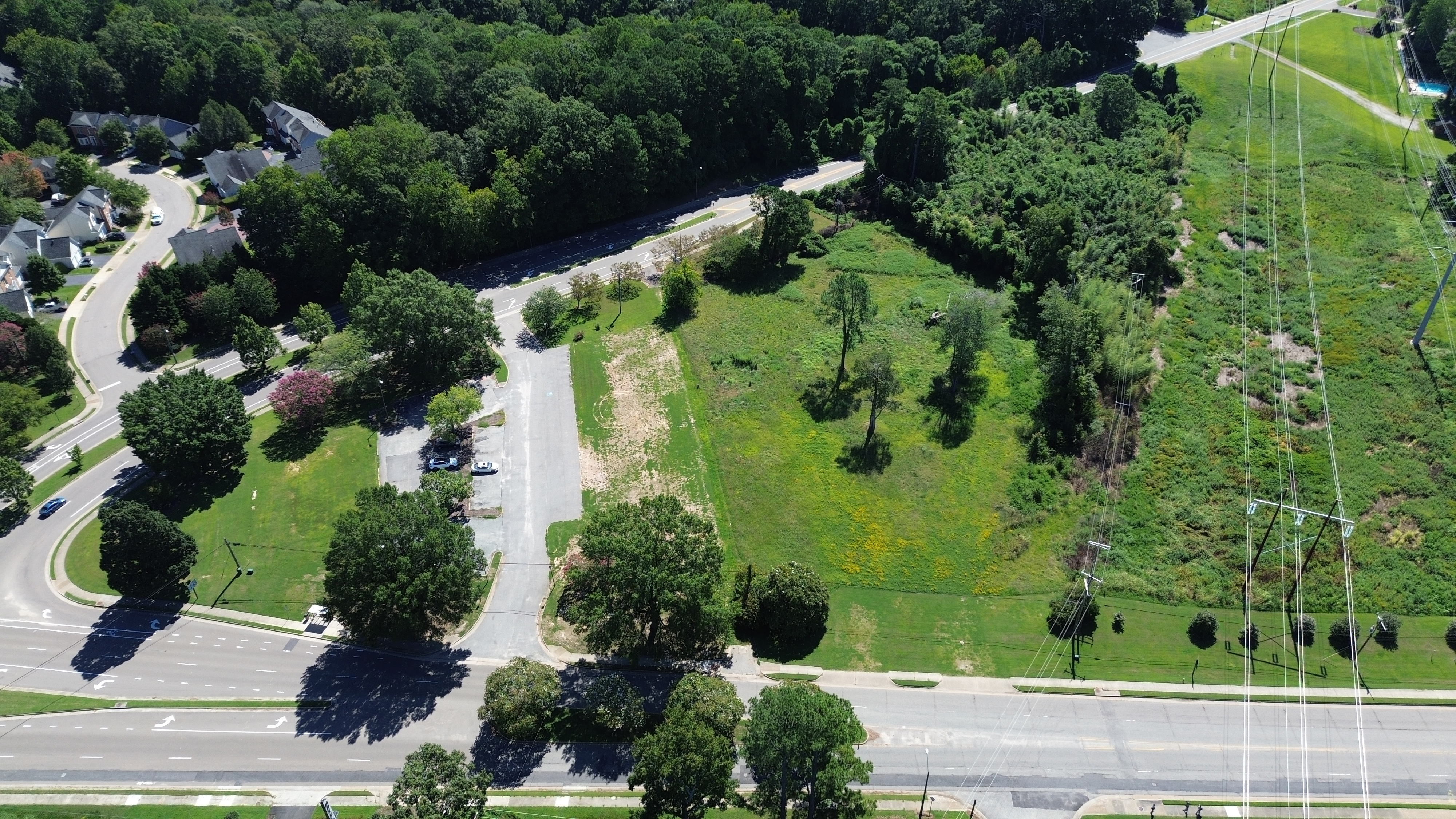 924 & 942 Capitol Landing Road image