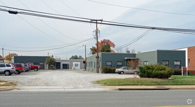 2100 N Hamilton image