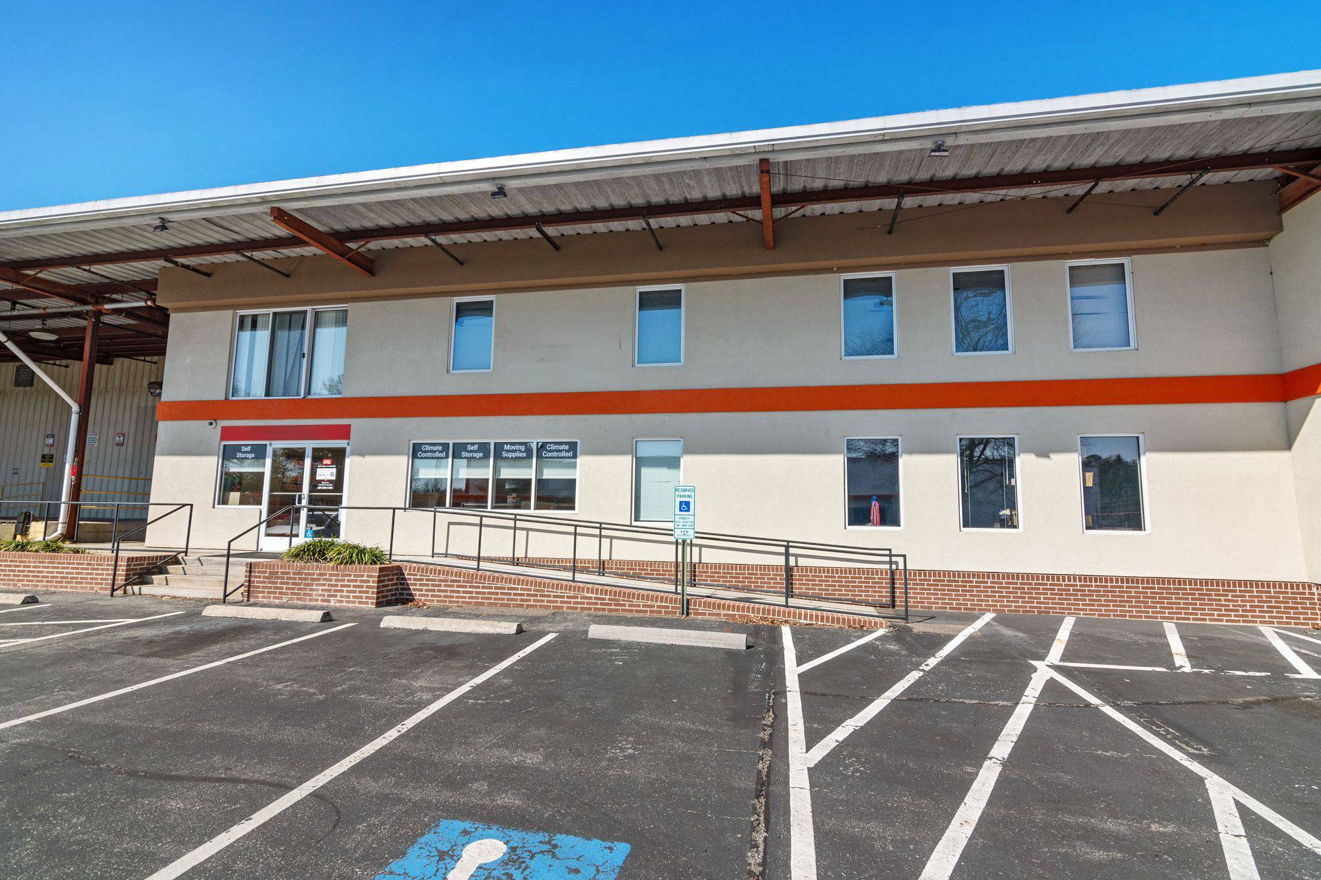 9120 W. Broad Street image