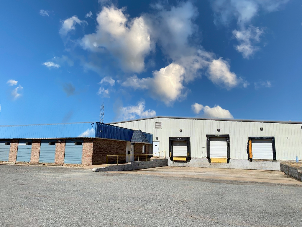 1031 44th St. image