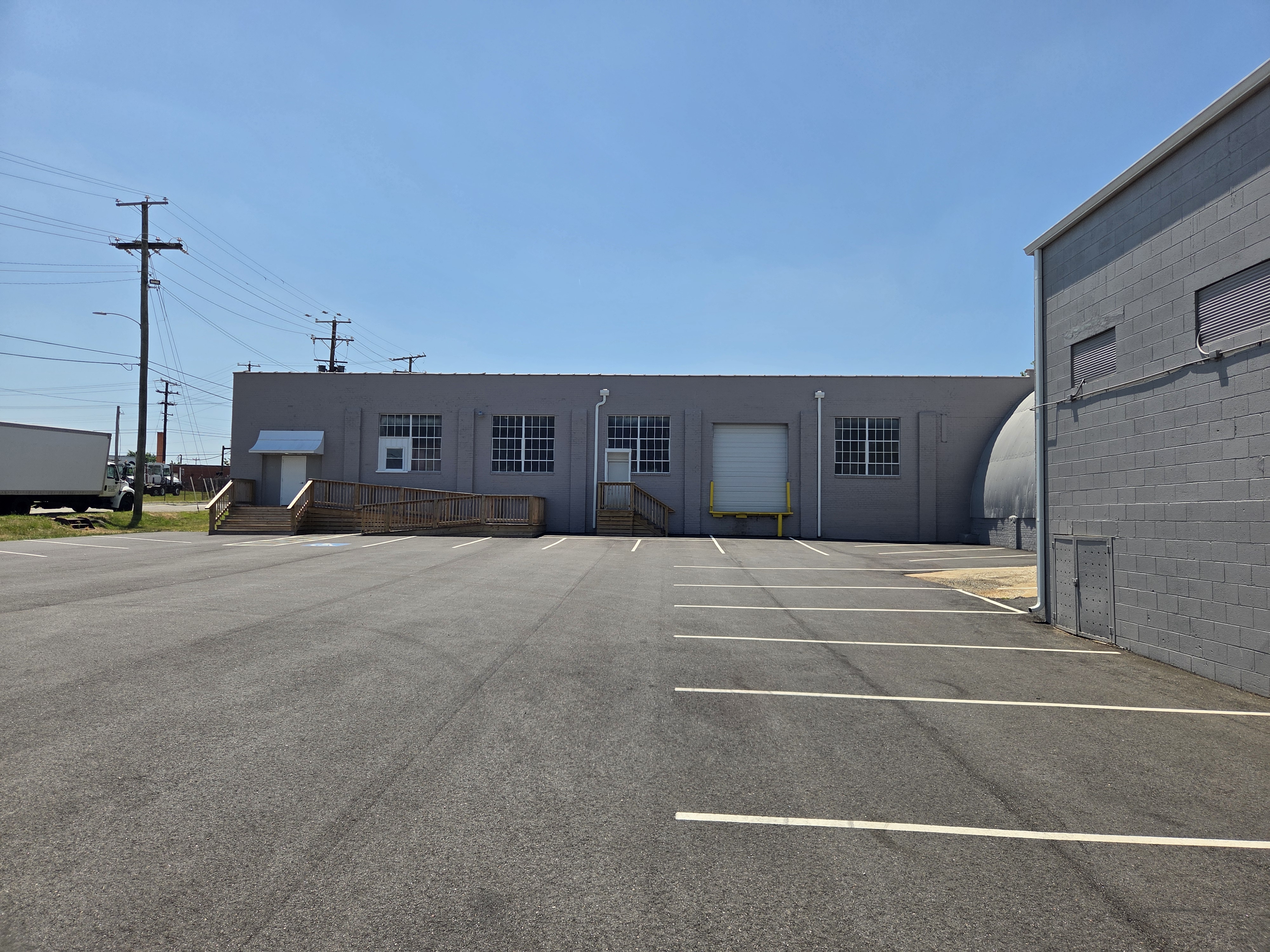 815 Dinwiddie Ave image